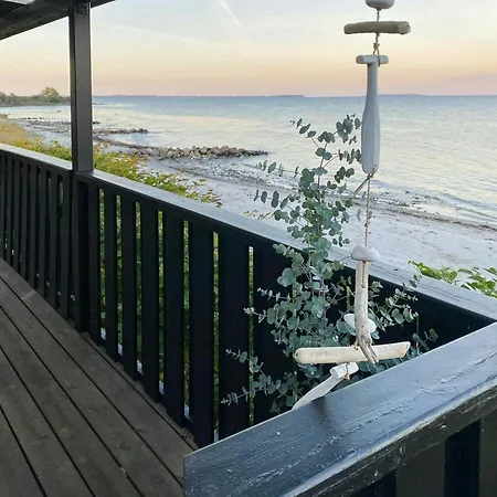 Tatil Evi Breathtaking Sea View At Dinestrup Ullerslev
