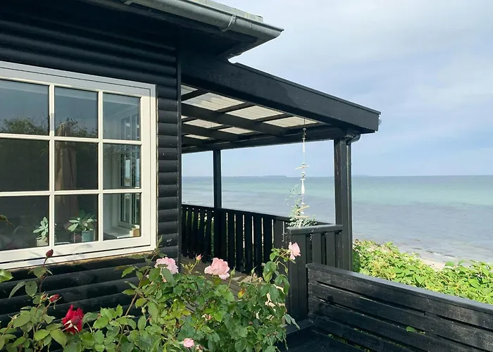 Breathtaking Sea View At Dinestrup Tatil Evi *
